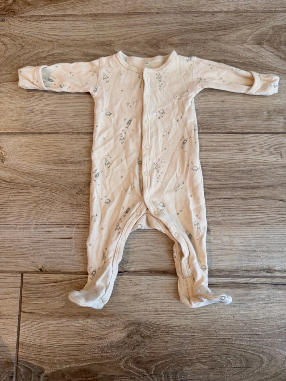 Quincy Mae Cream One-Piece Footed Sleeper with Gray Space Print